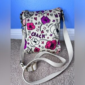 COACH POPPY IN EXCELLENT CONDITION